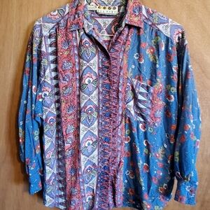 ICE FIRE 80s vintage sz large.  Button up. Long sleeve.  Floral.